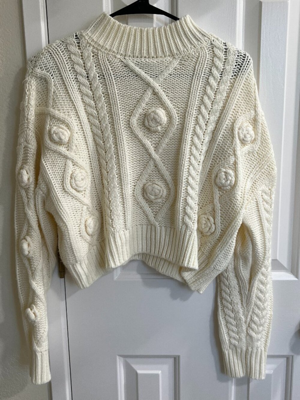 Forever 21 Women 3D Flower Crochet Pullover Sweater, White, Size S